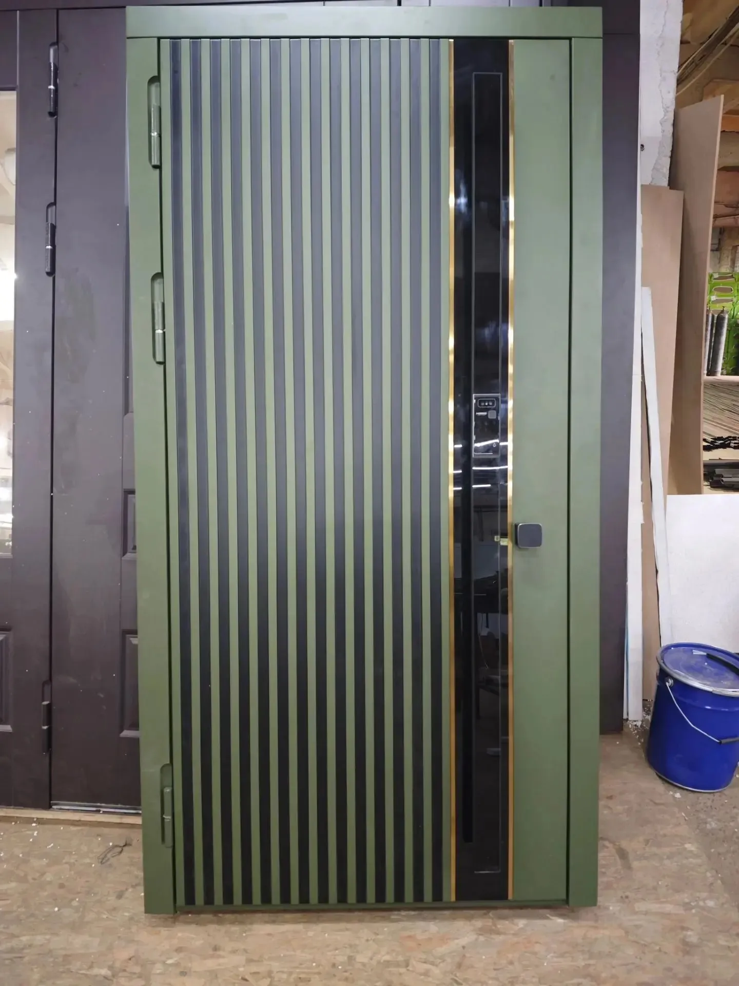 Монтаж и производство входной двери в апартаменты 